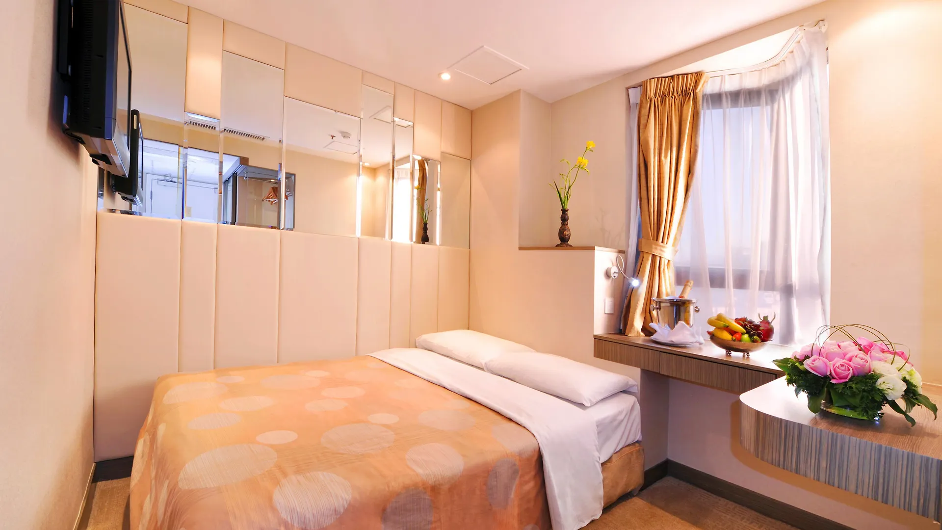 ***  Silka Seaview Hotel Hong Kong China