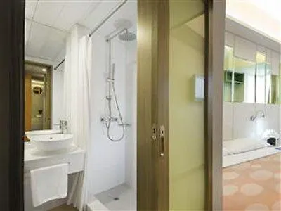 Silka Seaview Hotel Hong Kong
